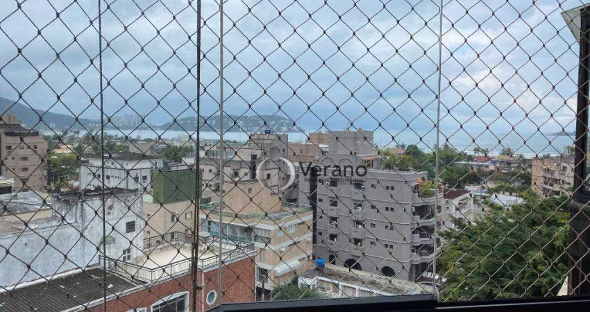 Apartamento na Enseada, com suítes e vista para mar