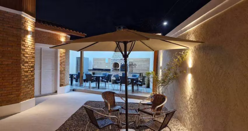 Casa brunella com 130 metros de área construida  a 100 metros da praia