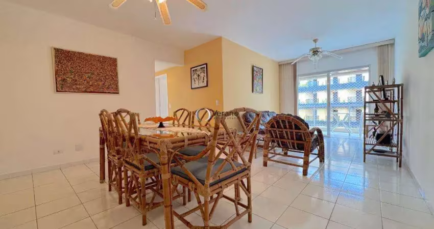 Apartamento a venda na enseada, 2 quartos (sendo 1 suíte), 150 metros da praia