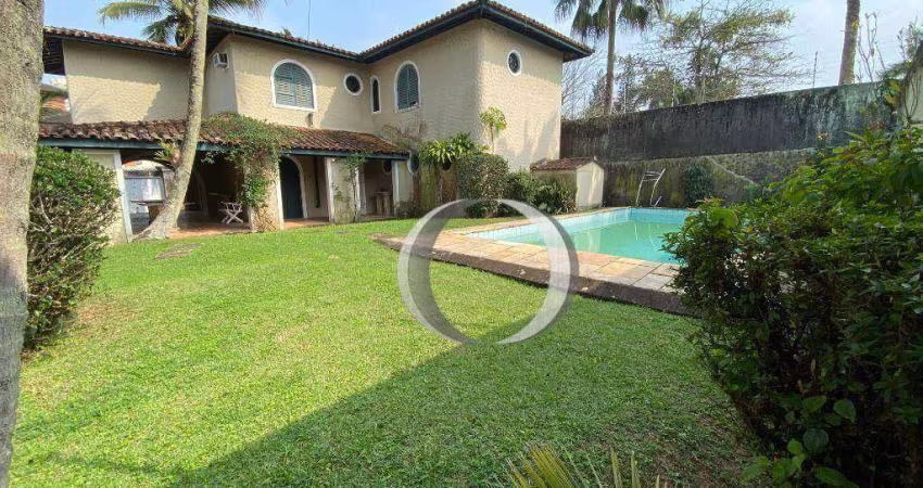 Casa com 4 dormitórios à venda, 232 m² por R$ 700.000,00 - Jardim Virginia - Guarujá/SP