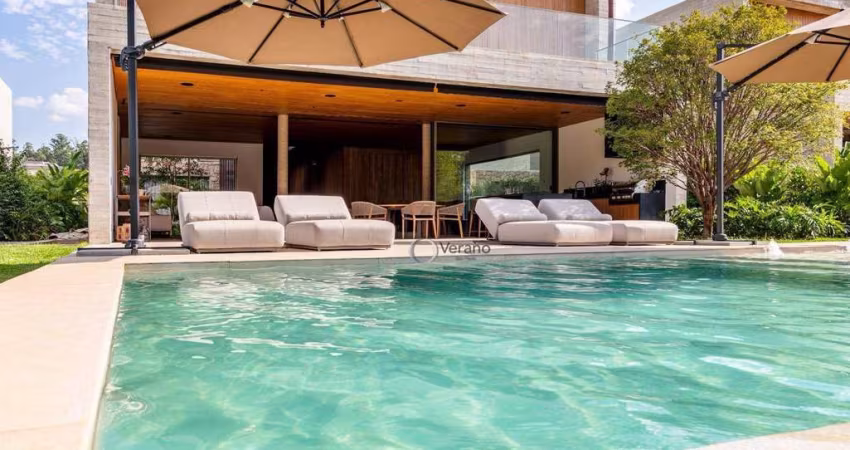Casa no Condomínio Fazenda da Grama – 704 m² com 4 Suítes