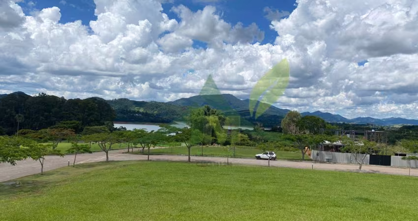 Terreno Exclusivo à Venda no Condomínio Ponta das Castanheiras