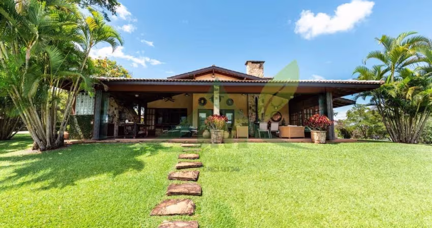 Propriedade Excepcional em Piracaia: Luxo e Natureza ao Seu Alcance