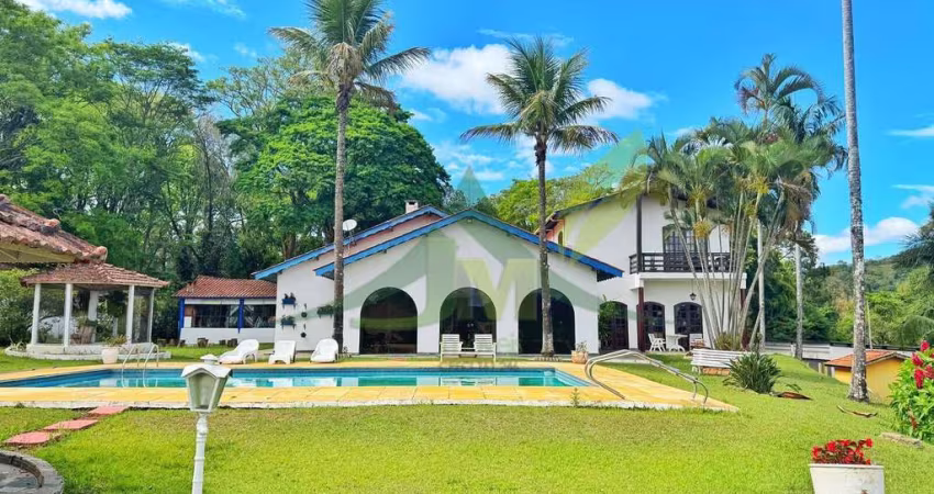 Sítio Exclusivo à Venda em Piracaia Conforto, Lazer e com Potencial
