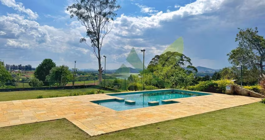 Linda Chácara Pé na Água à Venda em Piracaia – Represa