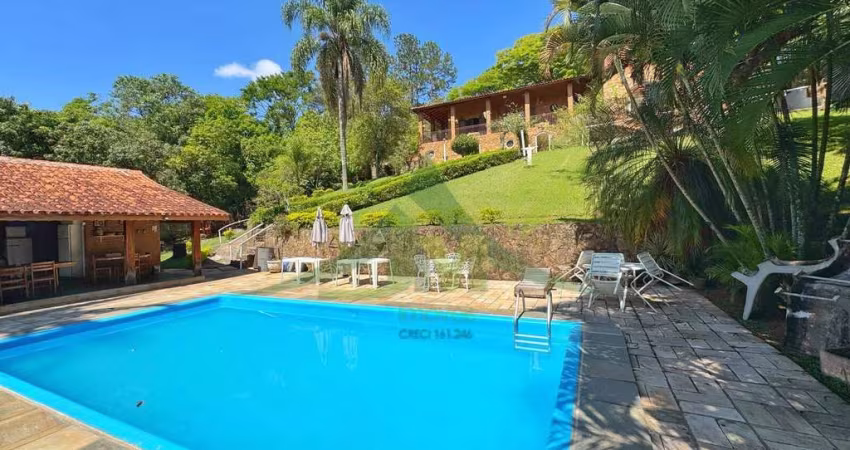 Chácara à Venda em Atibaia – 4.560 m² com Piscina, Lago, e Área de Lazer Co
