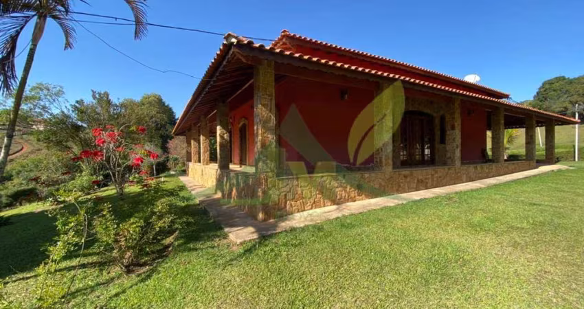 Lindo Sítio à Venda em Piracaia – 48.400 m² de Tradição e Beleza Natural