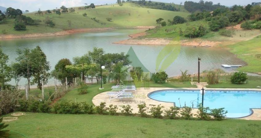 Chácara à Venda no Condomínio Fechado Enseada do Jacareí – Piracaia