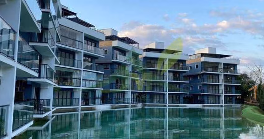 Cobertura Duplex com localização e vista exclusiva no Cond. Vila dos Lagos