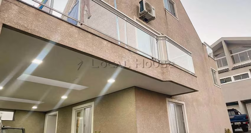 Sobrado Triplex Bairro Alto - Condomínio Fechado