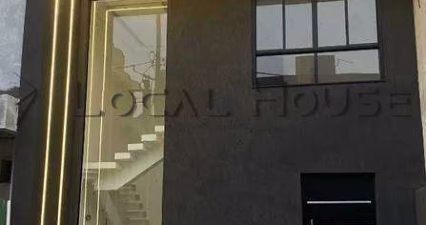 Sobrado à venda em Curitiba, Pinheirinho, com 3 quartos, 120m²