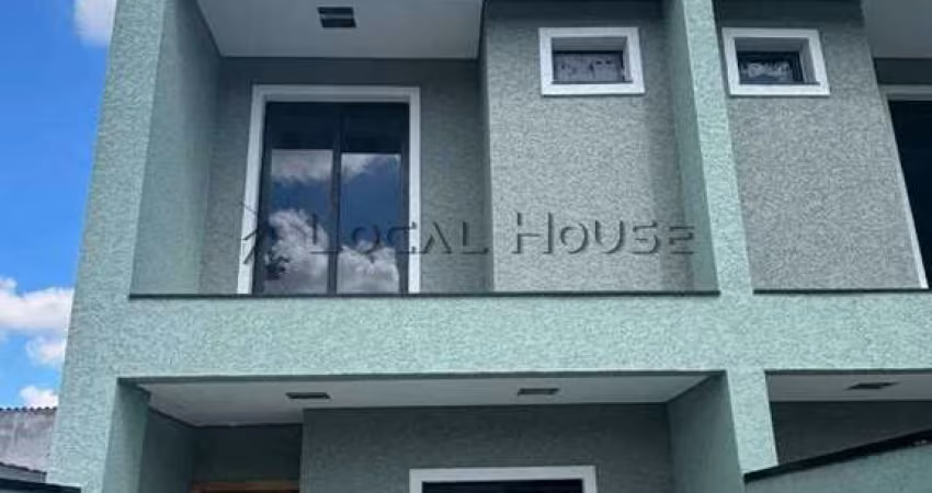 Sobrado à venda em Curitiba, Sítio Cercado, com 3 quartos, 84m²