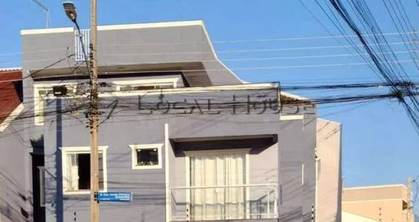 Sobrado à venda em Curitiba, Sítio Cercado, com 3 quartos, 140m²