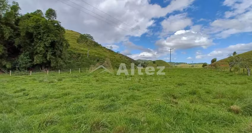 Fazenda 305 alqueires (1480 ha), água abundante, silva jardim, rj