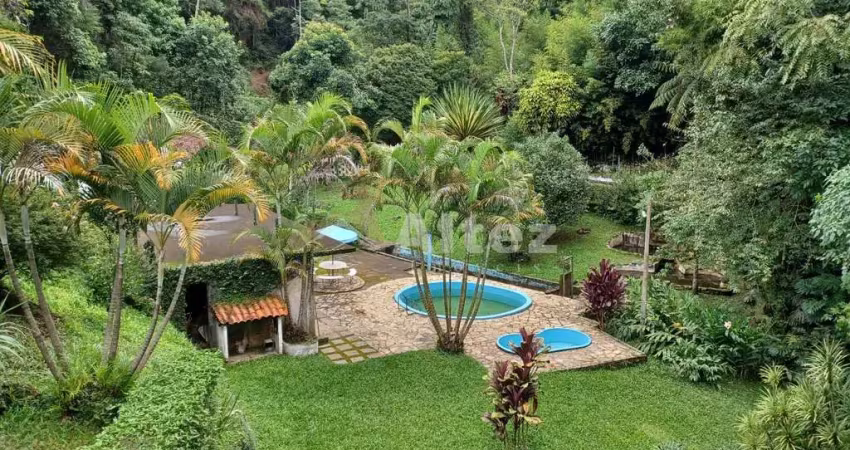 Chácara com 5790 m², 7 suites, lago, piscina natural, albuquerque, teresópolis,  rj