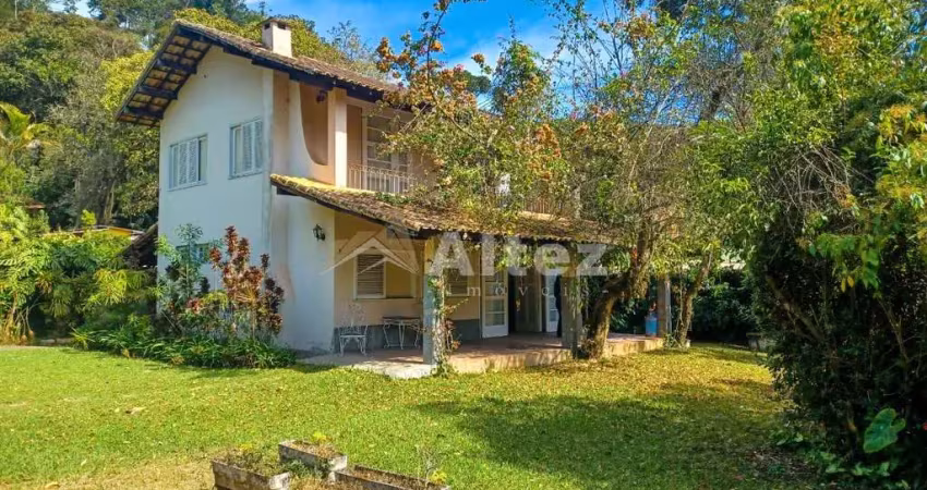 Casa 3 quartos com piscina e quintal à venda em albuquerque, teresópolis