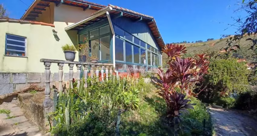 Casa com 3 quartos à venda no Albuquerque, Teresópolis 