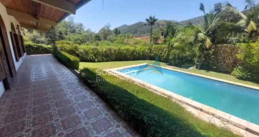 Terreno com 2710 m2 e casa antiga, 6 quartos, albuquerque, teresópolis
