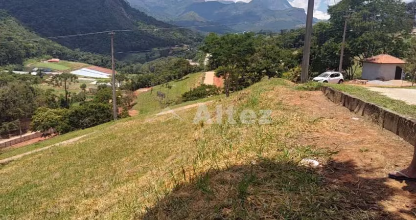 Terreno com 578 m2 em condomínio com lazer, albuquerque, tresópolis
