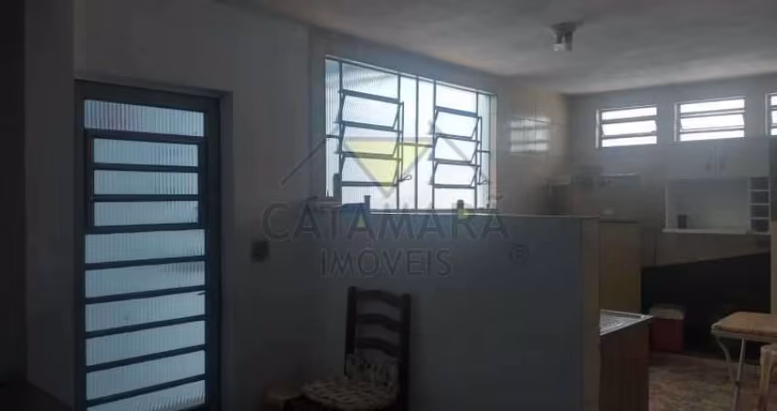 Casa comercial com 1 sala para alugar no Centro, Mogi das Cruzes 