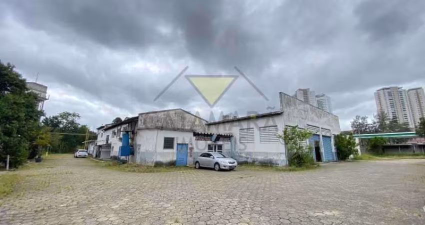 Barracão / Galpão / Depósito para alugar na Vila Mogilar, Mogi das Cruzes 