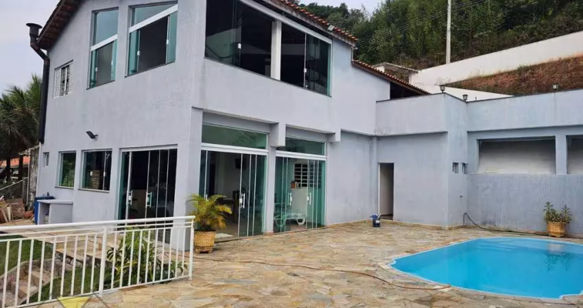 Casa com 3 dormitórios à venda, 260 m² por r$ 1.800.000,00 - centro - igaratá/sp