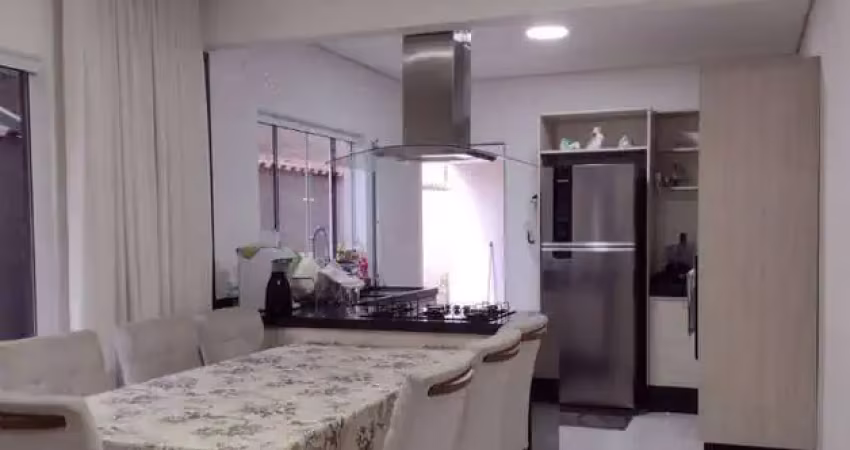 Casa com 3 dormitórios à venda, 200 m² por r$ 650.000,00 - vila nova cintra - mogi das cruzes/sp
