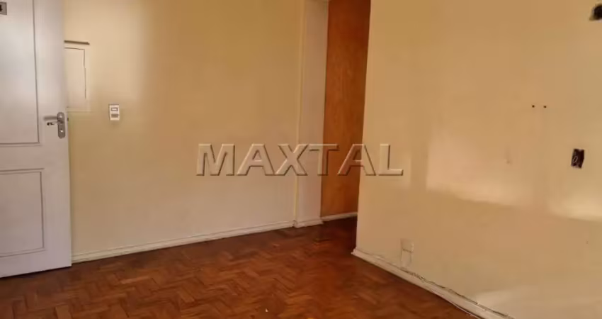 Apartamento à venda em Santana, com 2 dormitórios, 2 salas e 2 vagas de garagem.