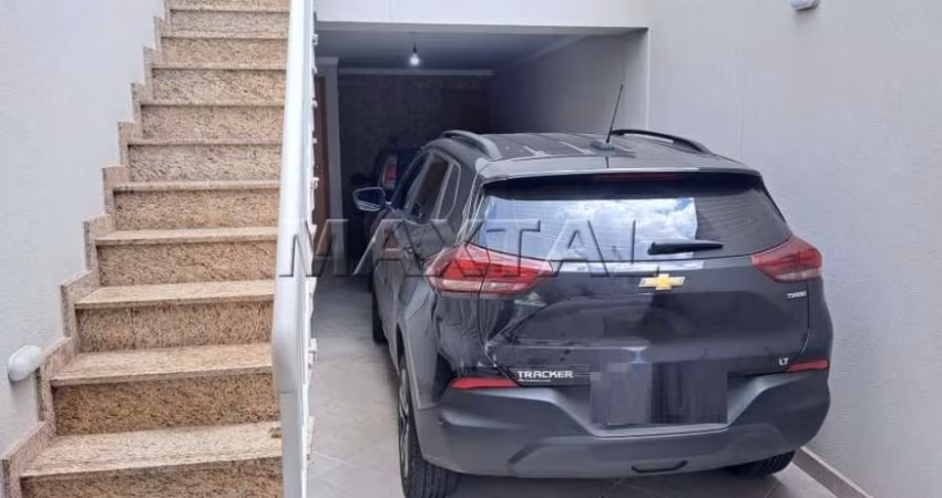 Sobrado Novo Santa Terezinha com 3 suítes, sacada, sala, cozinha com espaço gourmet lavabo, 2 vagas