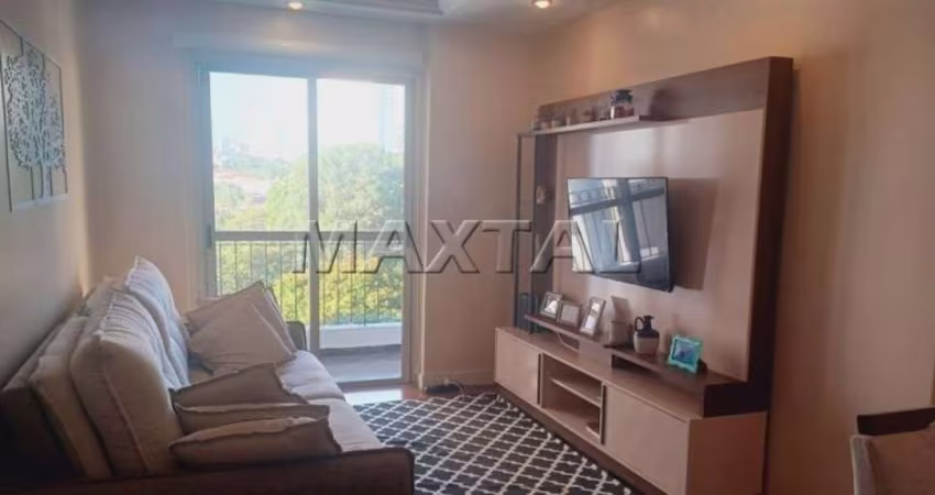 Apartamento a 4 minutos do Santana Parque Shopping, com 3 dormitórios e 2 banheiros.