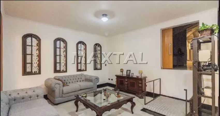 Sobrado 290m² para alugar zona norte de área útil, 5 quartos, 2 suítes, 4 vagas, com piscina.