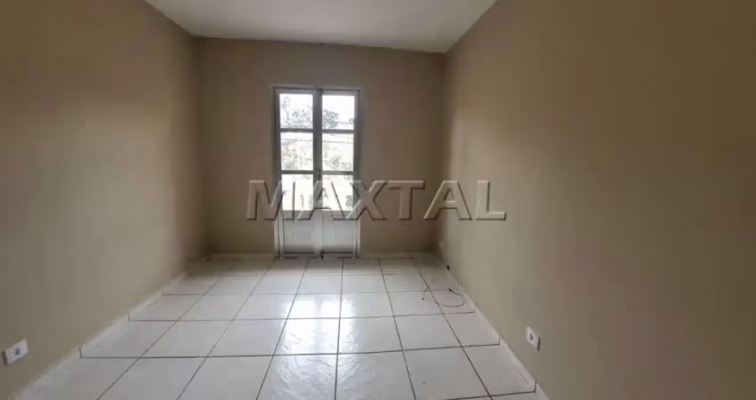 Apartamento em santana com 1 dormitório, sala com varanda ,1 banheiro. de 32 m², sem vaga.