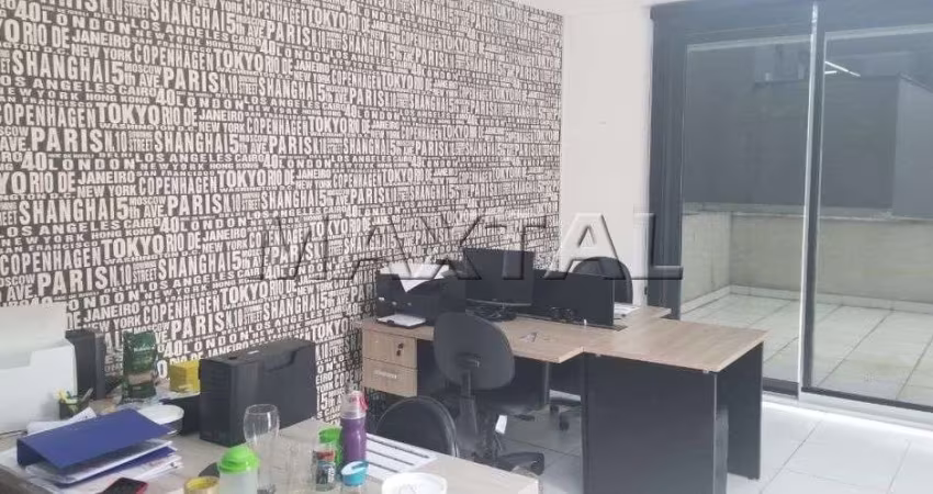 Sala Comercial para locação na Rua do metrô Santana, com 37 metros e 1 vaga.