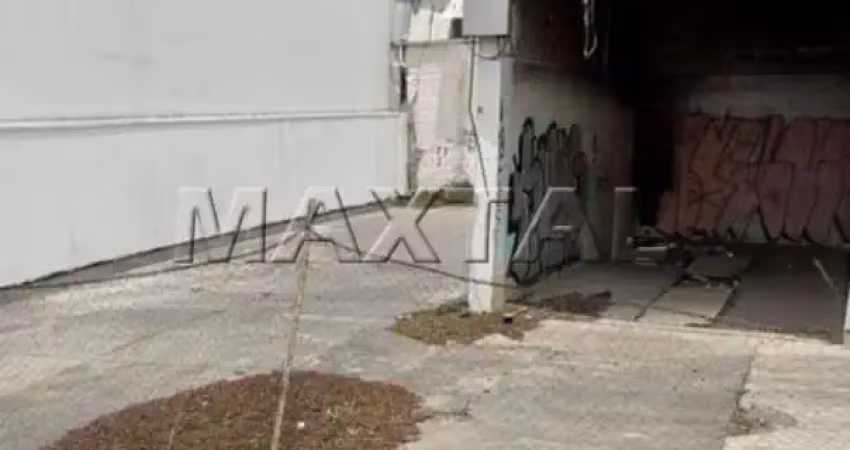 Terreno à venda com 670m² próximo ao metrô tucuruvi, com documentação regularizada.