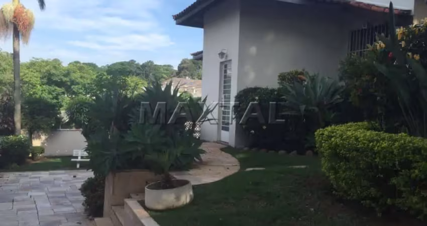 Casa à venda com  4 suítes, 6  banheiros, 4 vagas cobertas e 6 descobertas na vila albertina.