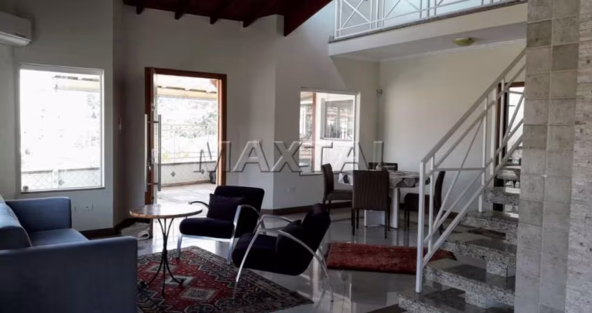 Sobrado 300m², com 4 dormitórios, 2 suítes, closet, hidro massagem, e 4 vagas - Jardim Tremembé