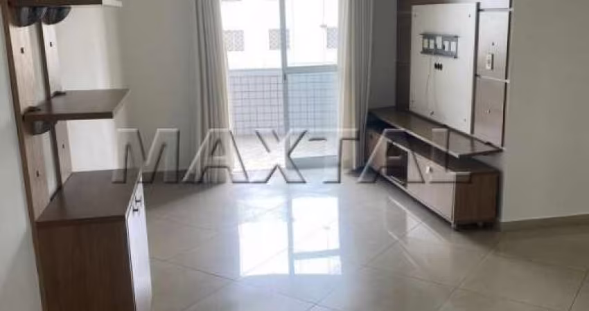Apartamento à venda, com 2 dormitórios, sendo um 1 suíte, amplo closet e 2 vagas.