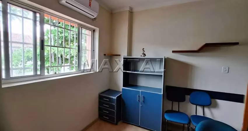 Sala comercial totalmente mobiliada, inclusive ar cond. banheiro, sala de visita e cozinha.