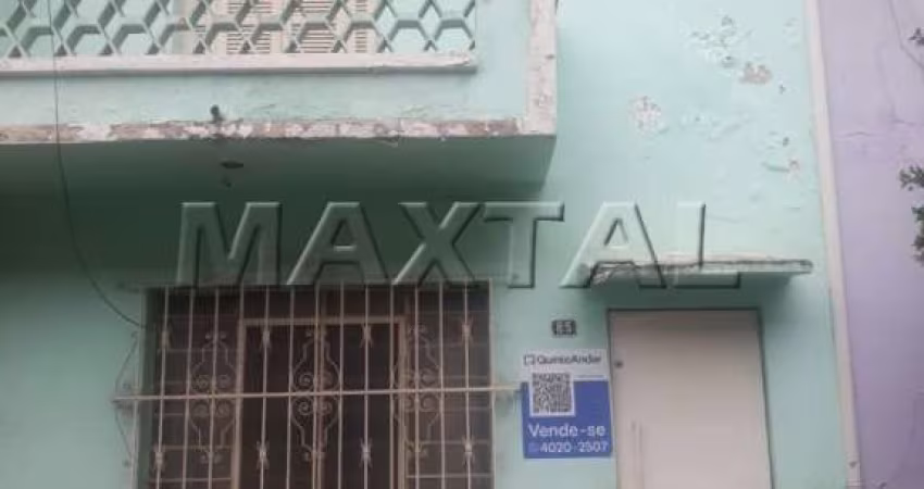 Casa à venda no Bairro do Bom Retiro, com três quartos, um banheiro eDependência de Empregada.