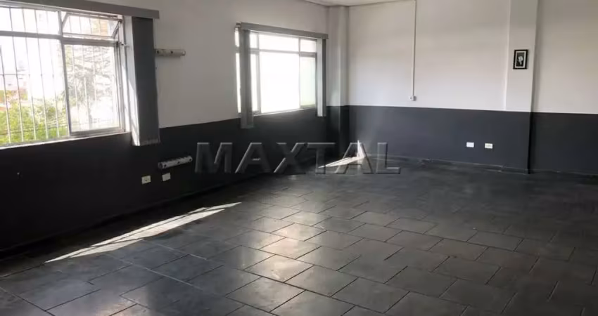 Sala comercial na região de santa teresinha com 72m², com 2 salas e 1 banheiros.