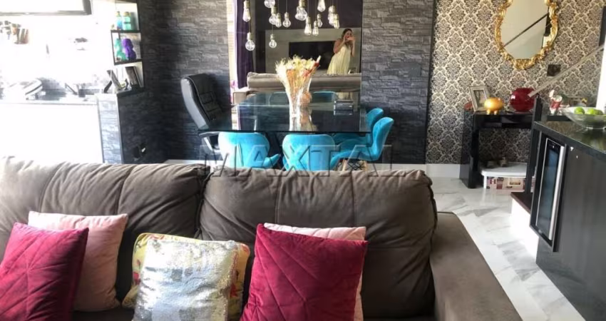 Apartamento à venda de 90m², com 2 dormitórios, 1 suíte e 2 vagas, na Santa Teresinha.
