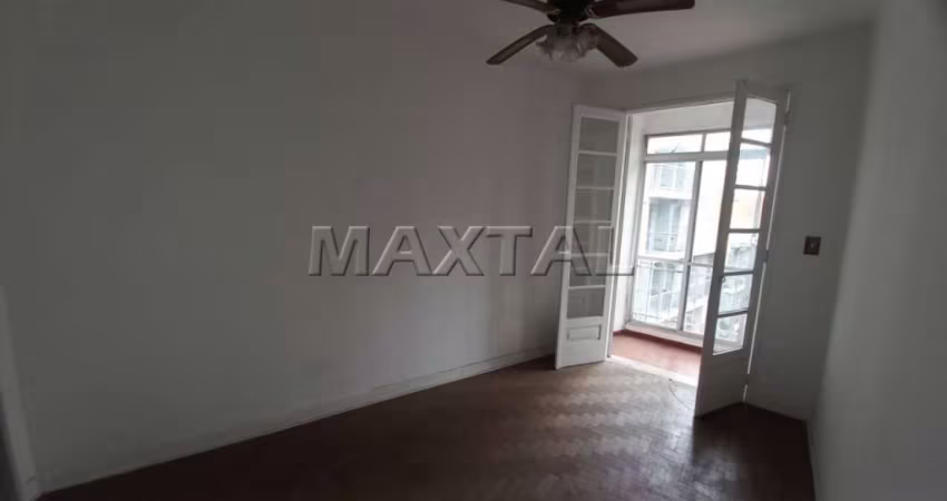 Excelente  Apartamento com 61m², sala com varanda, 01 quarto, cozinha, banheiro, área de serviço.