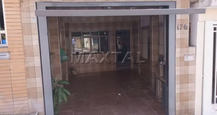 Sobrado à venda com 2 dormitórios, na vila ester, sala, cozinha, banheiro, área de serviço e vaga.