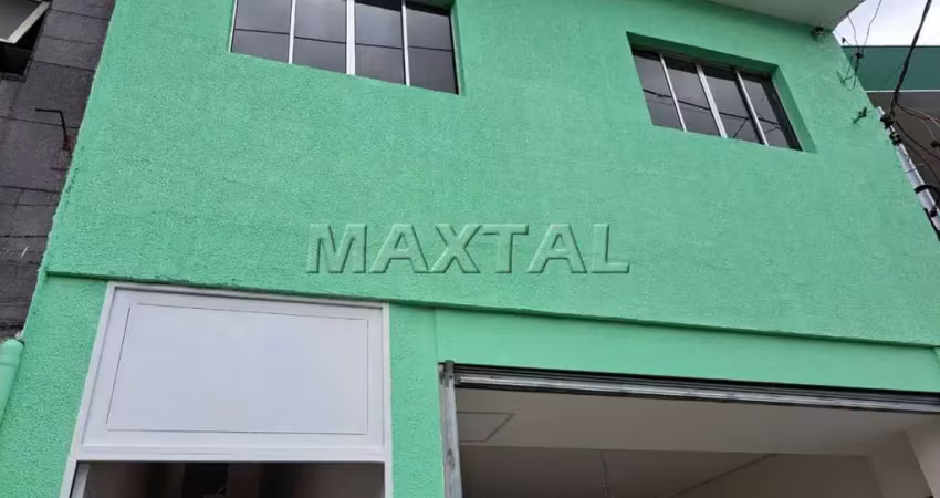 Prédio comercial com 3 andares na rua voluntários da pátria com galpão, um andar com salas e terraço