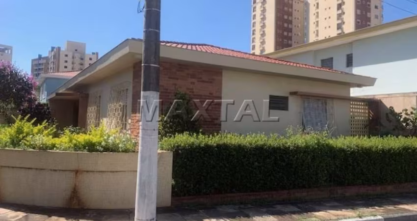 Casa Térrea à venda de 306m², com 3 dormitórios, 1 suíte, 3 vagas, em Santana.