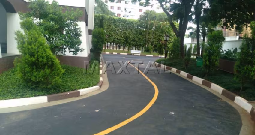 Apartamento com 3 dormitórios, 1 suíte, 2 vagas e lazer completo, em Santana.