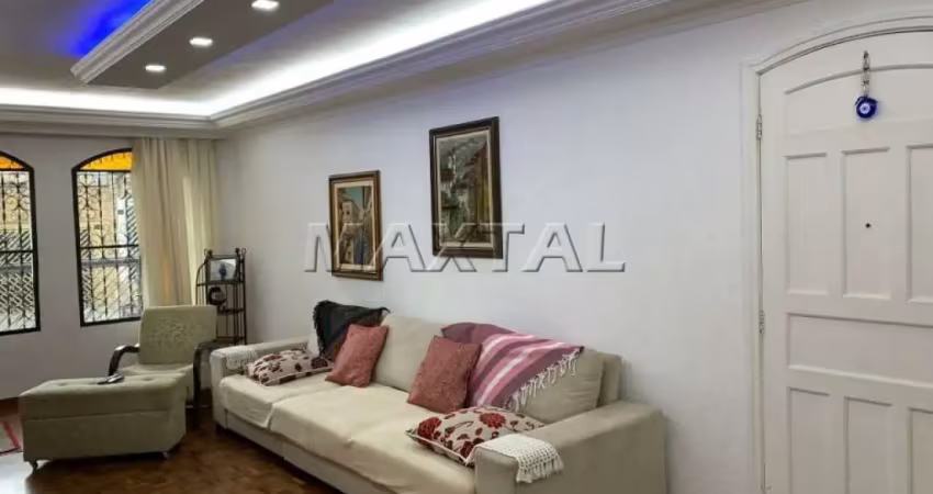 Casa à venda, água fria, 222m² com 3 dormitórios, 2 suítes, sala, cozinha, quintal e 3 vagas.