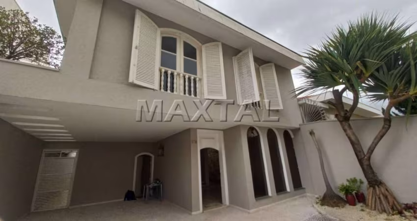 Sobrado à venda de 380m², com 4 Dormitórios, 3 Suítes e 5 Vagas, no Jardim França.