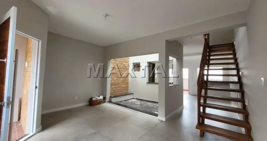 Sobrado com 200mt²  3 dormitórios 1 suíte , 3 banheiros e 2 vagas no bairro  vila maria