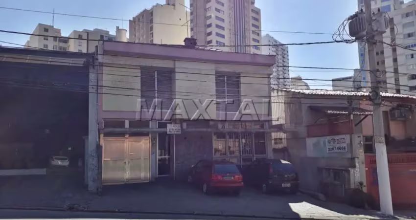 Casa comercial com 330m² de terreno em Santana próximo ao metrô, magnifica para laboratório.